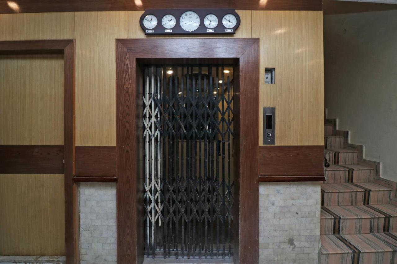 Oyo Flagship 19301 Mezbaan International Naka Hindola Lucknow Exterior photo